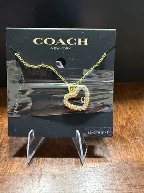 NEW Coach Gold Tone Open Heart Shape Logo C Pendant Adjustable Necklace